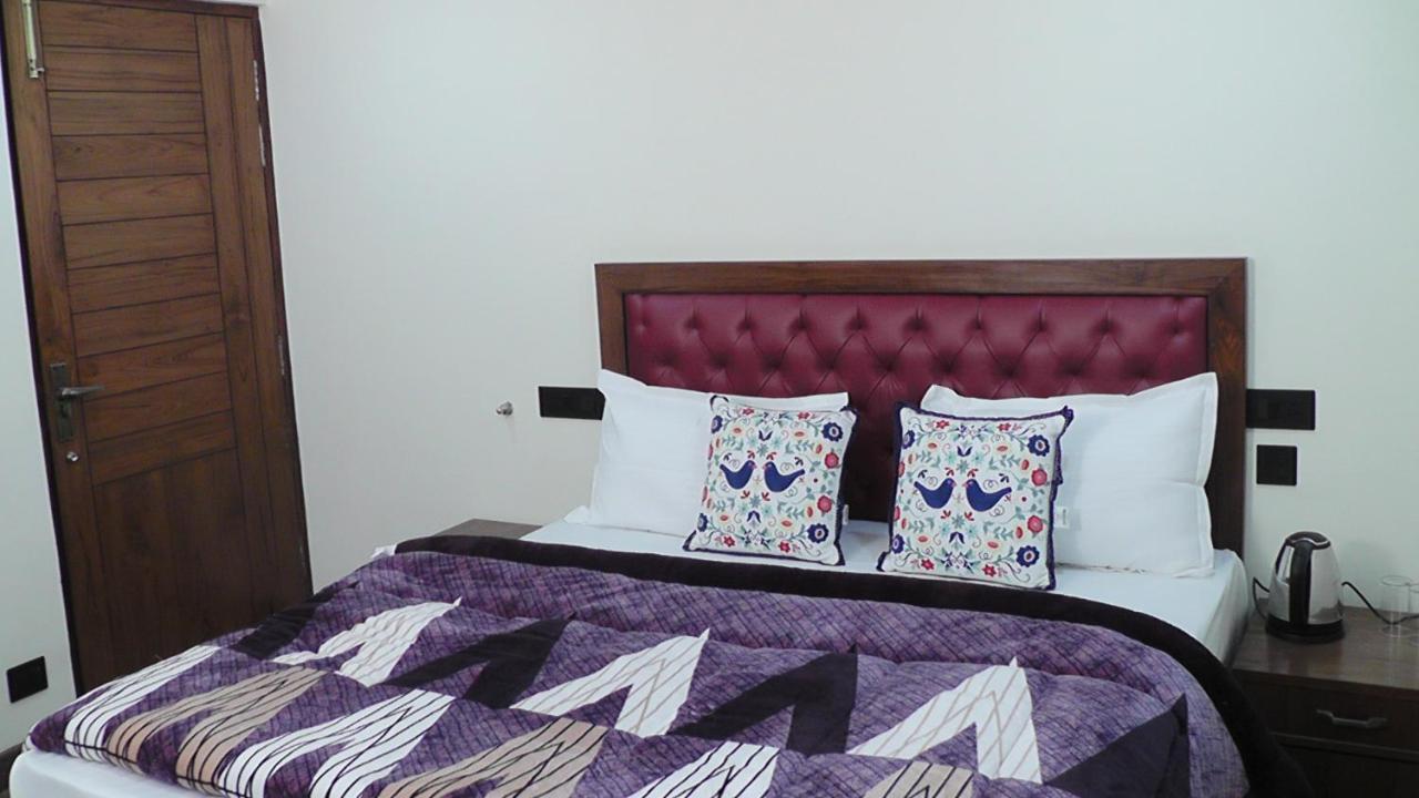 Hotel Jakhu Heights شيملا المظهر الخارجي الصورة